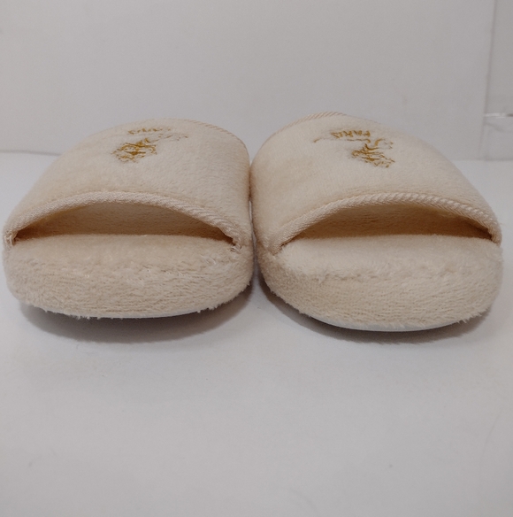 Ritz Paris Women's Cream Slippers with Gold Embroidery - Picture 5 of 11